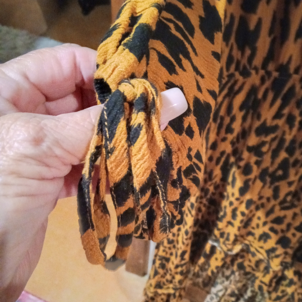 Umgee Animal Print Dress in Black and Tan - Picture 4 of 9